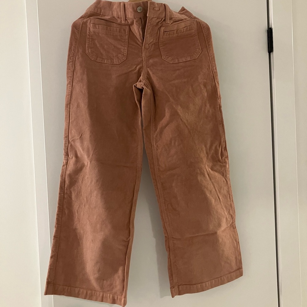 American Eagle Outfitters Women’s pink Corduroy Pants